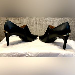 Size 8 Calvin Klein bootie heels